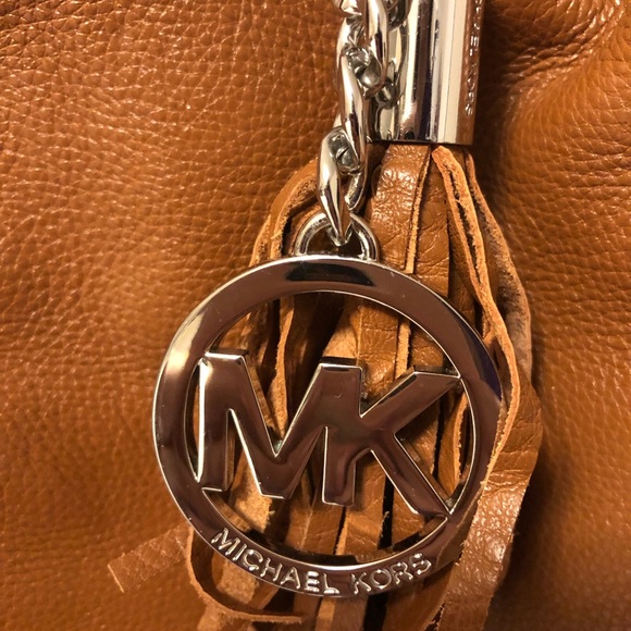 ⭐️Michael Kors Handbag - Picture 6 of 10